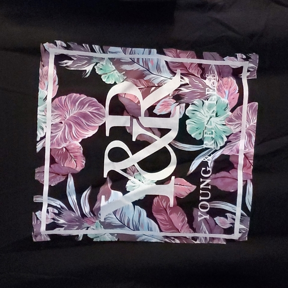 Y&R t-shirt. Men's small - Picture 2 of 6